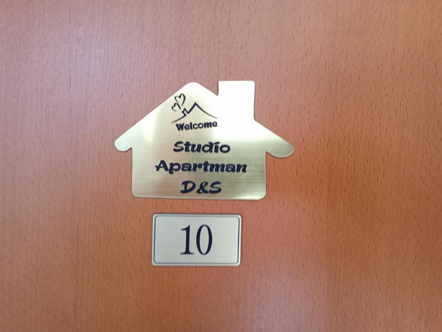Studio Apartman D&S プルジネ エクステリア 写真